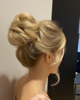 Upięcie okolicznościowe